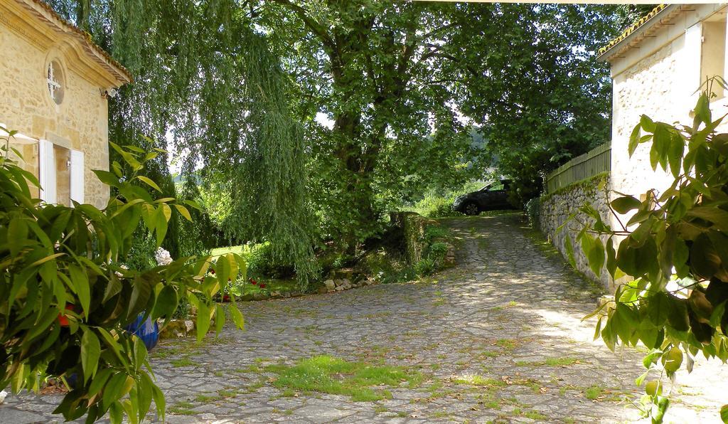 Moulin De Rioupassat Chambres D'Hotes De Charme Rauzan Bagian luar foto